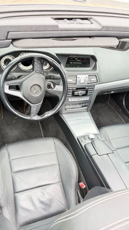Mercedes-Benz E 200