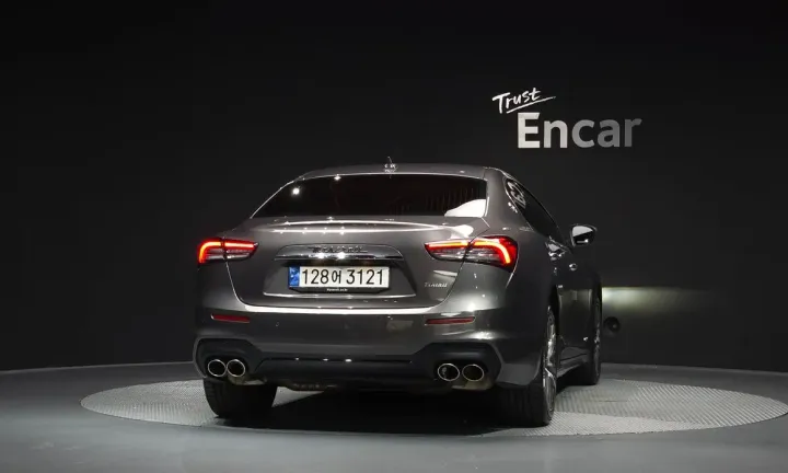 Maserati Ghibli