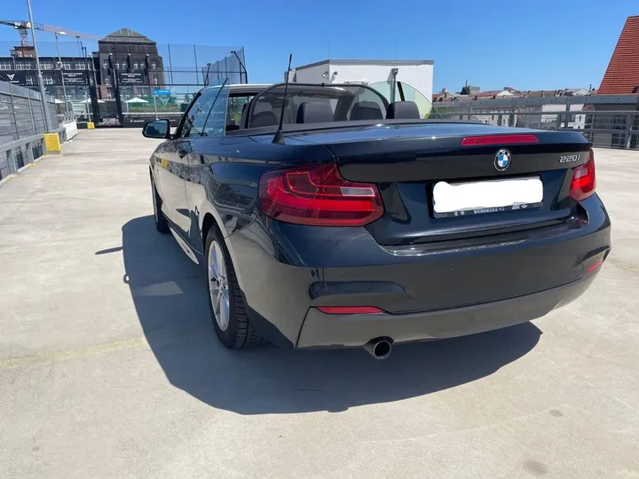 BMW 220