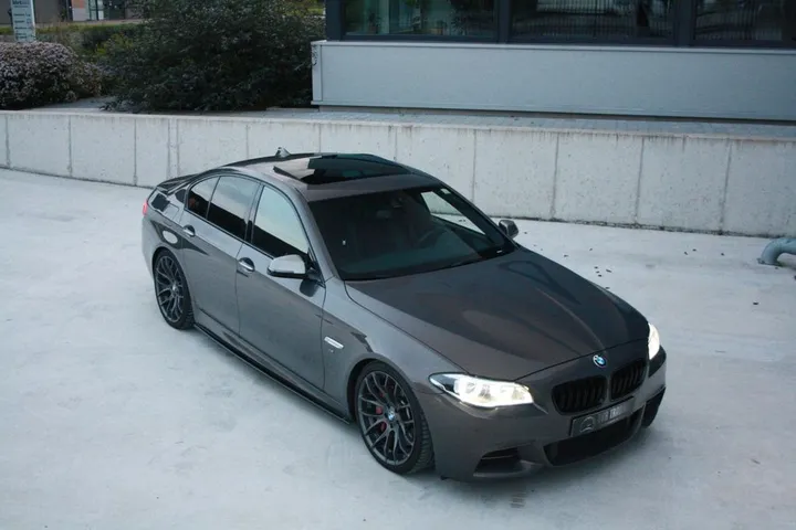 BMW M550