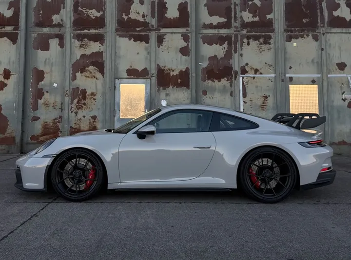 Porsche 992