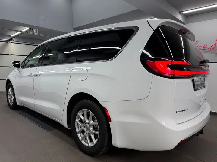 Chrysler Pacifica