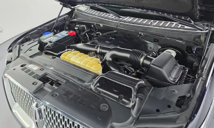 Lincoln Navigator