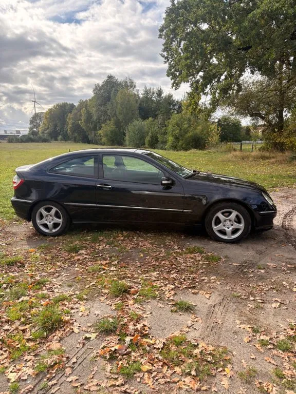 Mercedes-Benz CL 200
