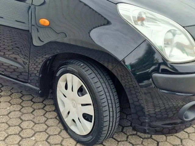 Nissan Pixo