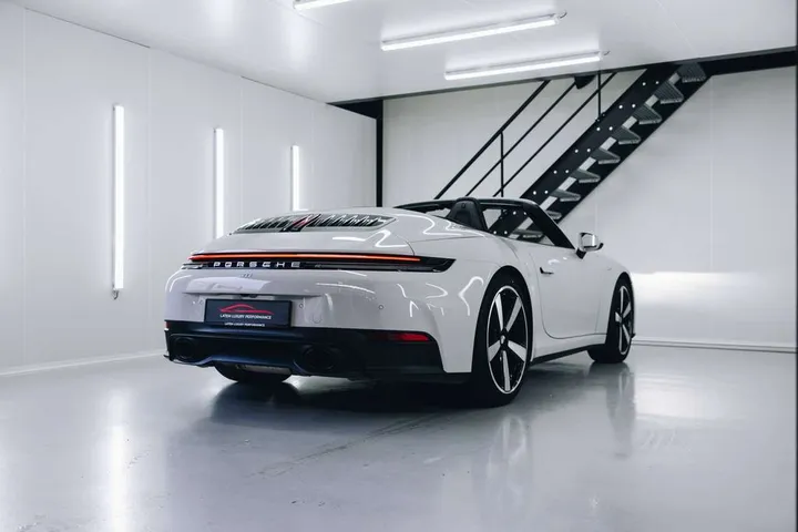 Porsche 992