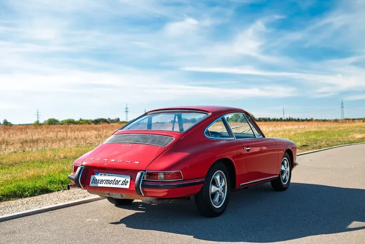Porsche 911