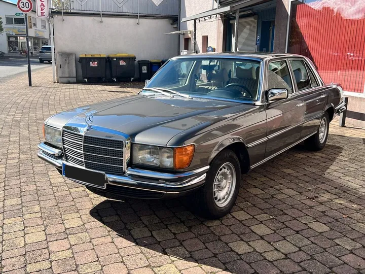 Mercedes-Benz 450