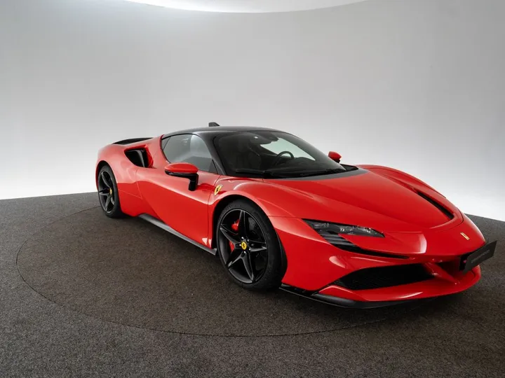 Ferrari SF90