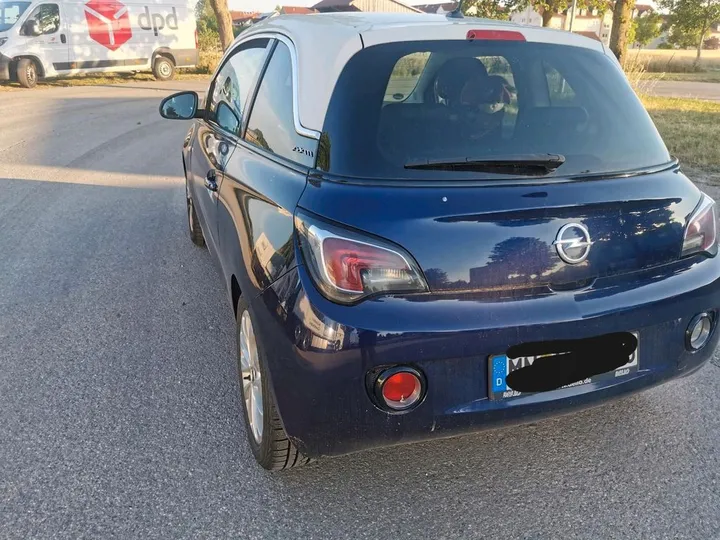 Opel Adam
