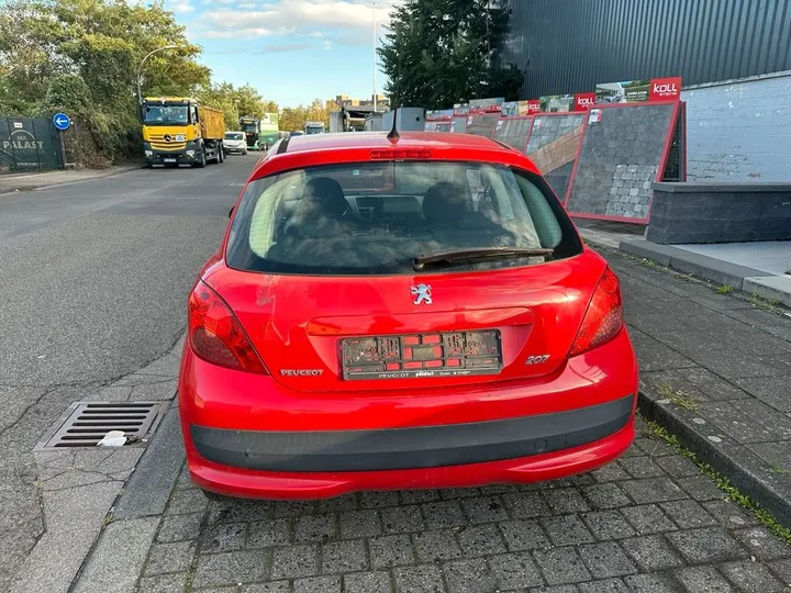 Peugeot 207