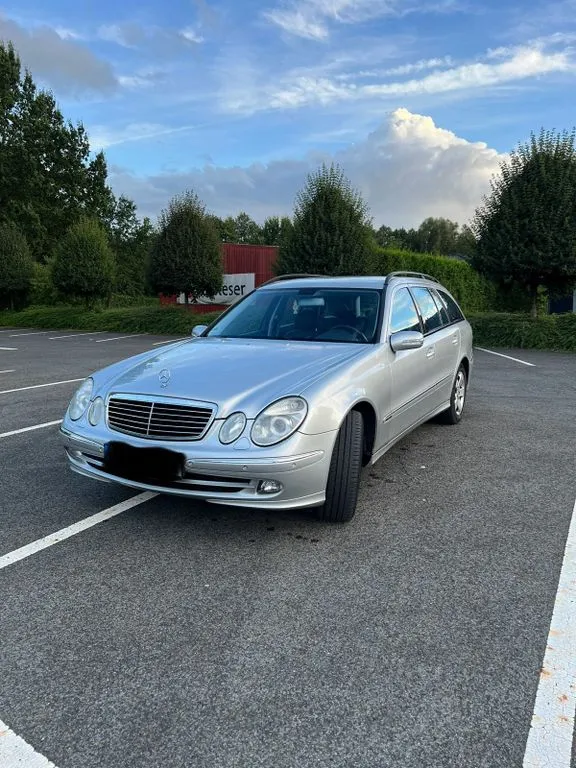 Mercedes-Benz E 280