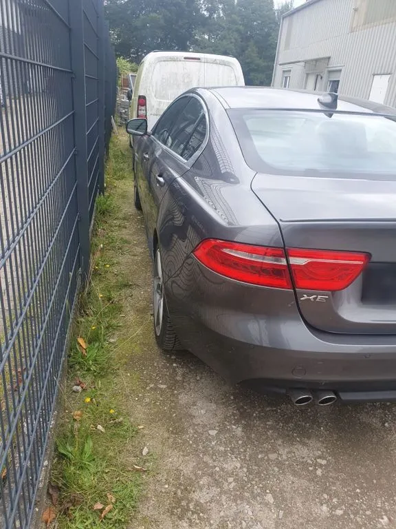 Jaguar X-Type
