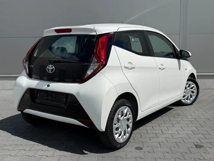 Toyota Aygo (X)