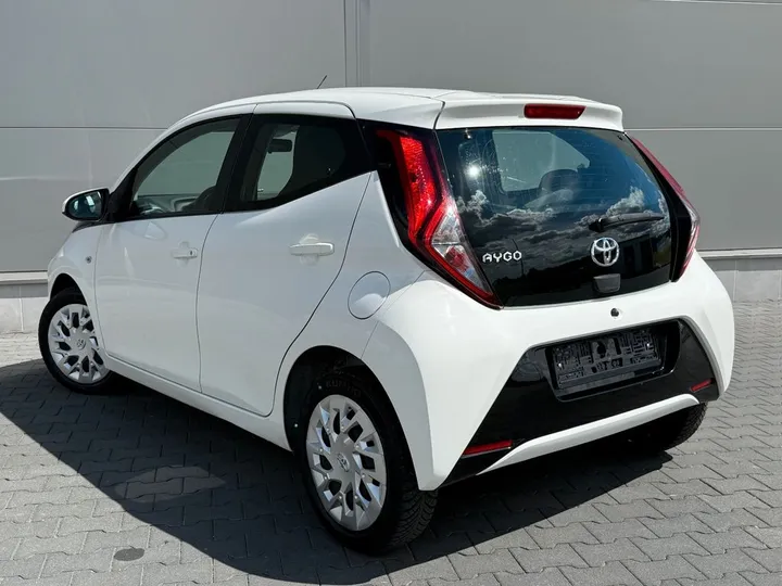 Toyota Aygo (X)