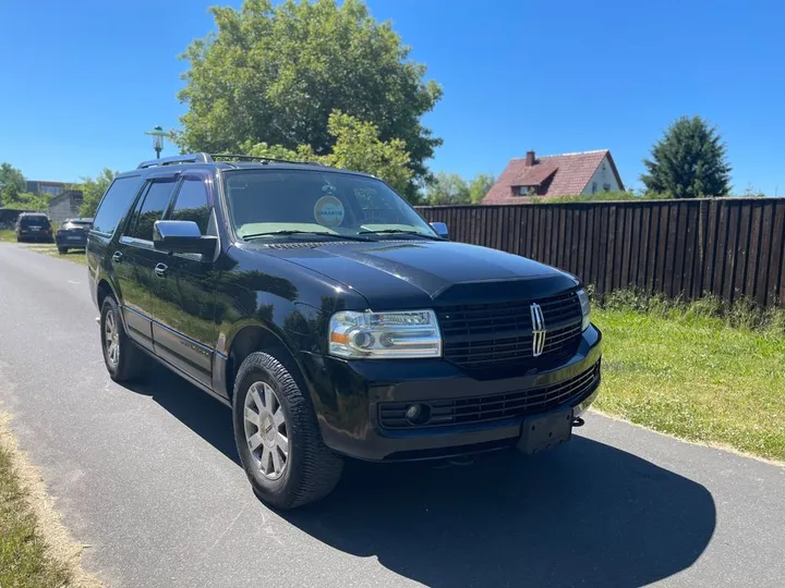Lincoln Navigator