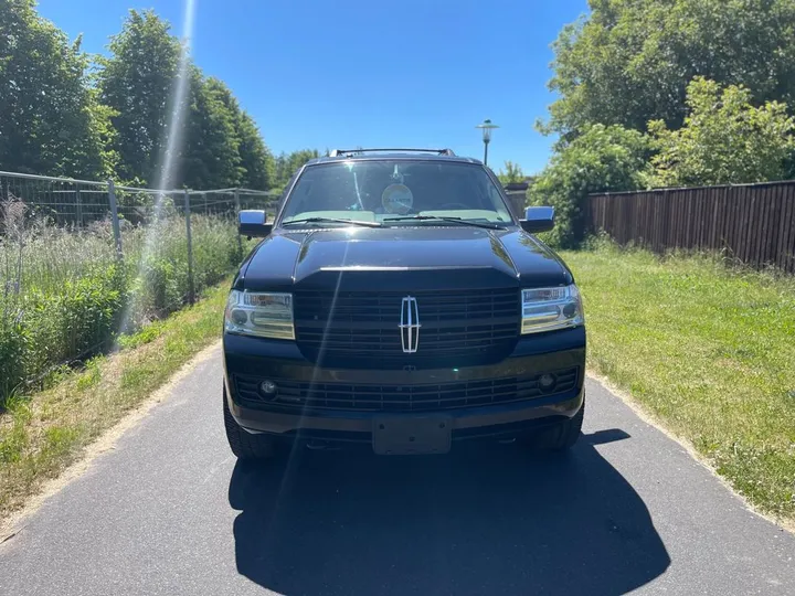 Lincoln Navigator