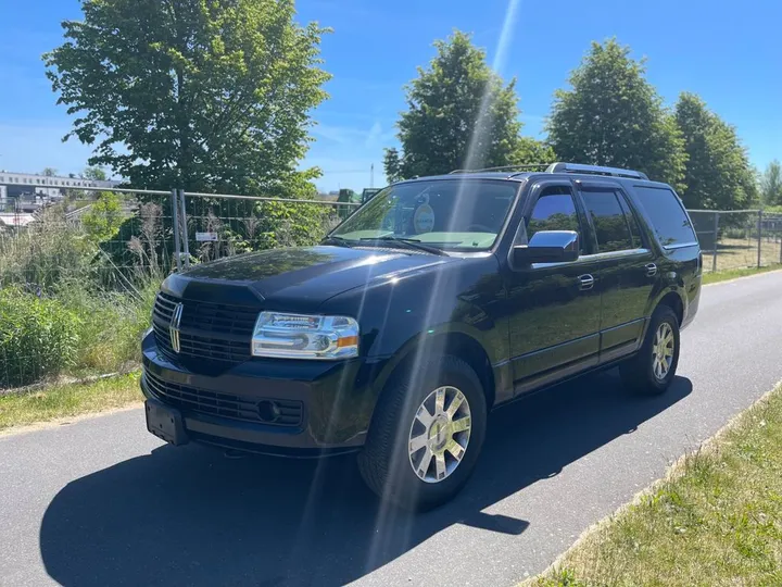 Lincoln Navigator
