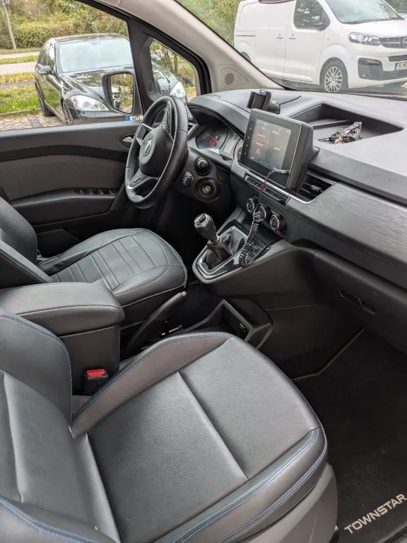 Nissan Townstar