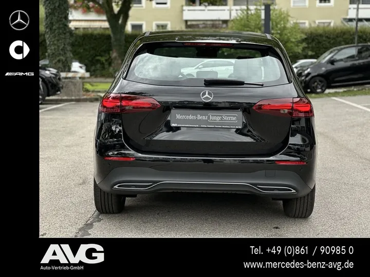Mercedes-Benz B 200