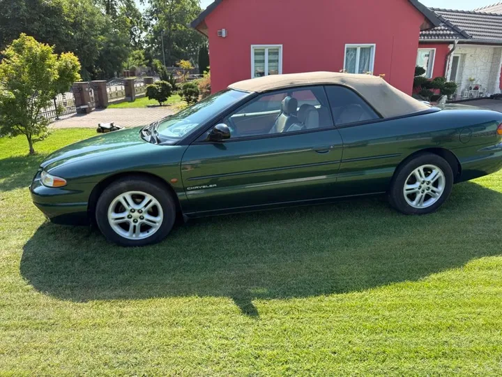 Chrysler Stratus