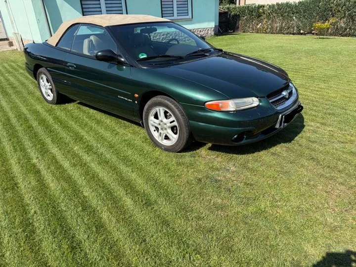 Chrysler Stratus