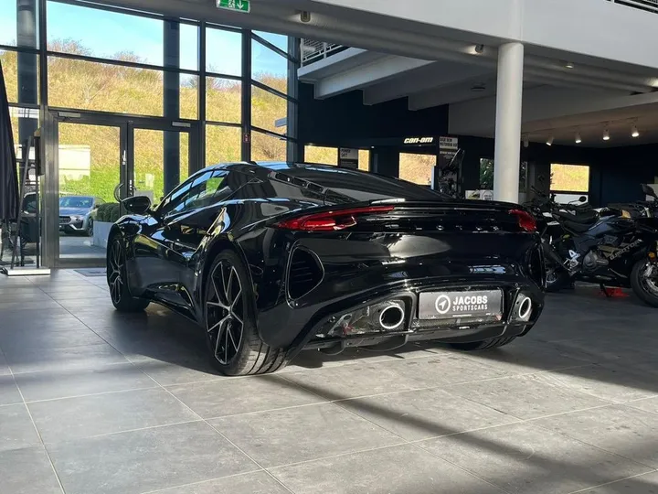 Lotus Emira