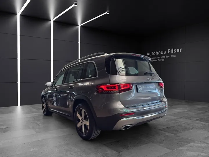 Mercedes-Benz GLB 250
