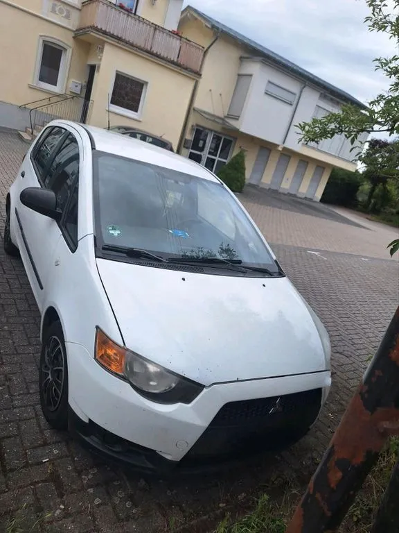 Mitsubishi Colt