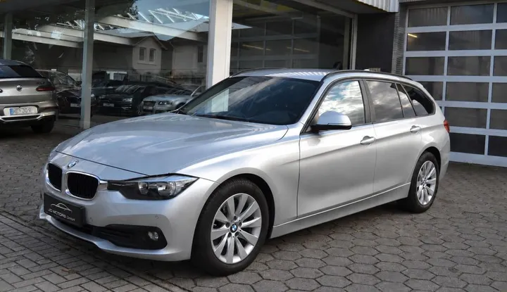 BMW 320