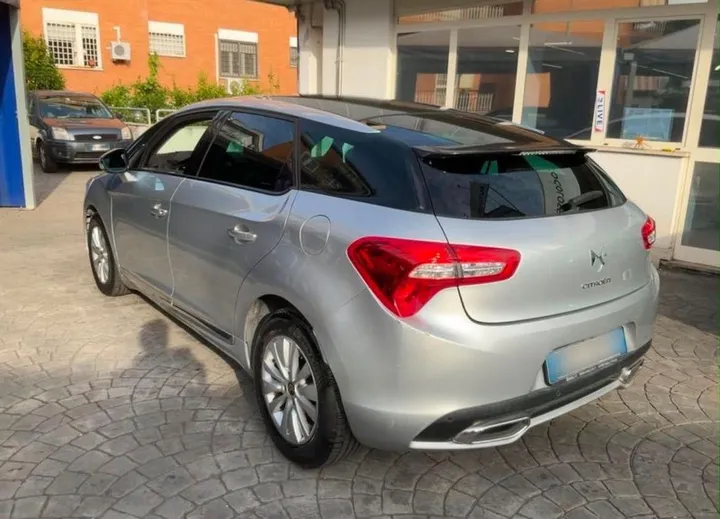 DS Automobiles DS5