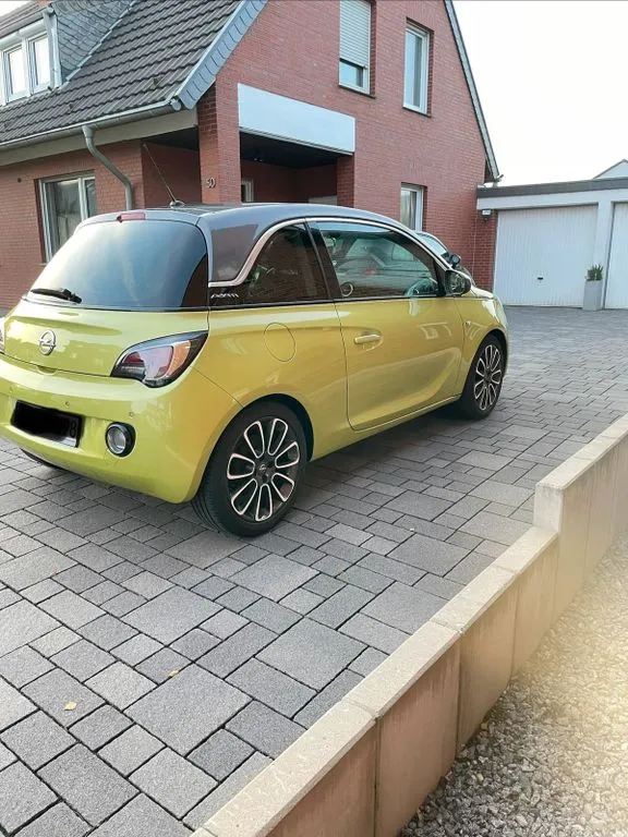 Opel Adam