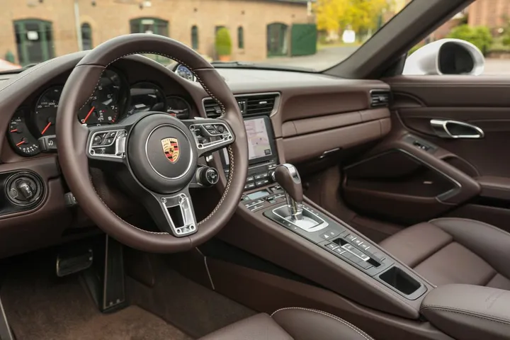 Porsche 991