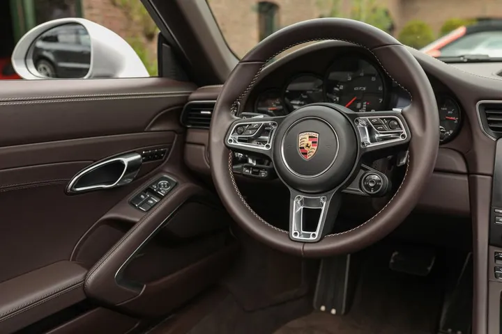 Porsche 991