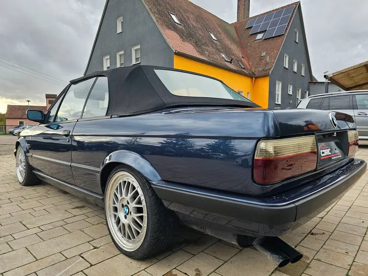 BMW 325