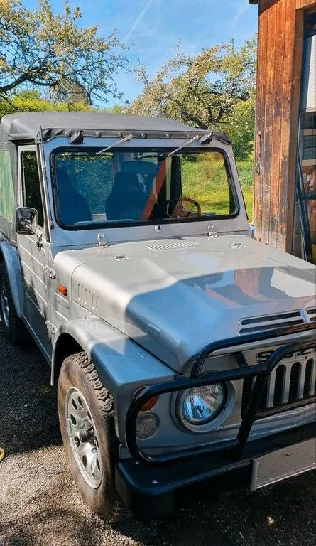 Suzuki LJ