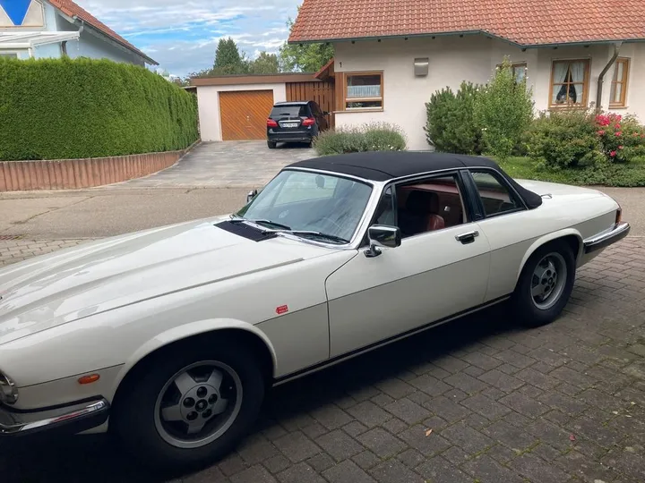 Jaguar XJSC