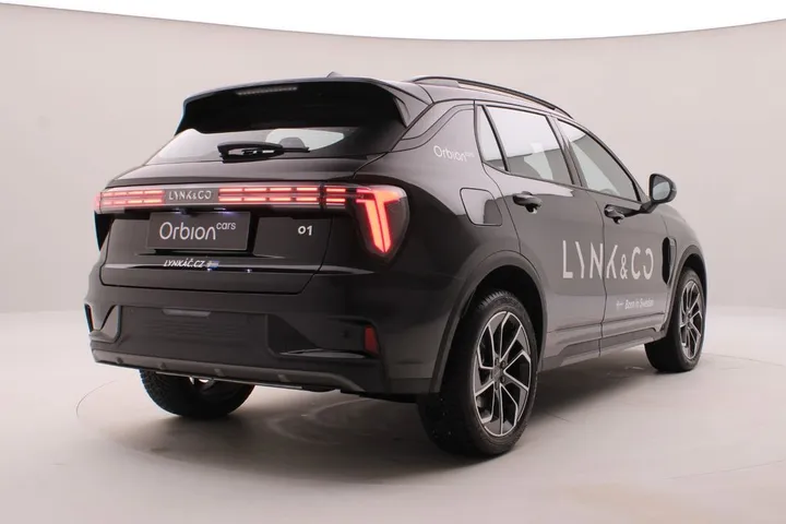 Lynk&Co 01