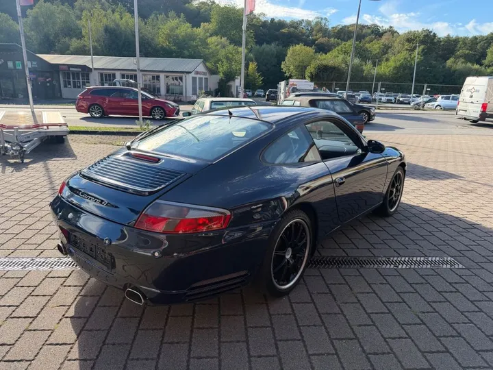 Porsche 996