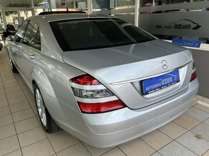 Mercedes-Benz S 320