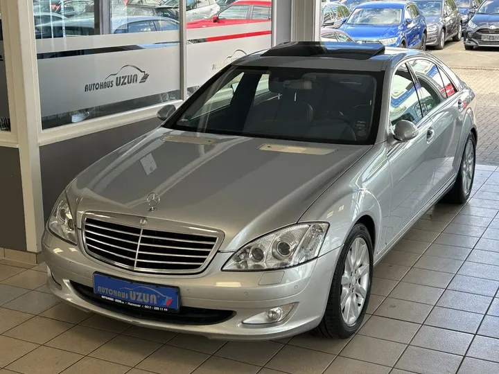 Mercedes-Benz S 320