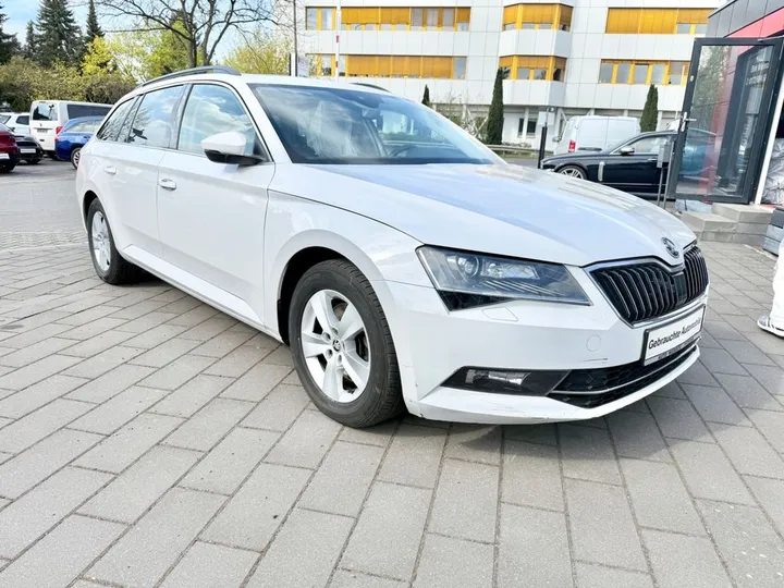 Škoda Superb