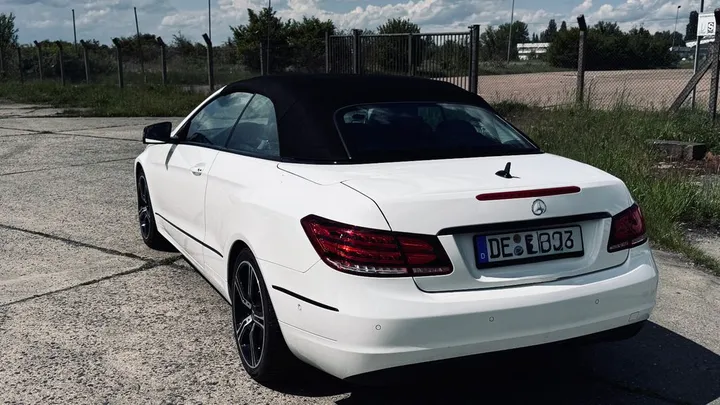 Mercedes-Benz E 200