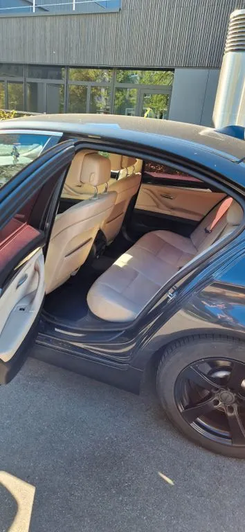 BMW 523