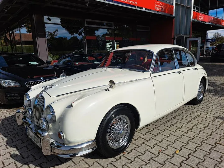 Jaguar MK II