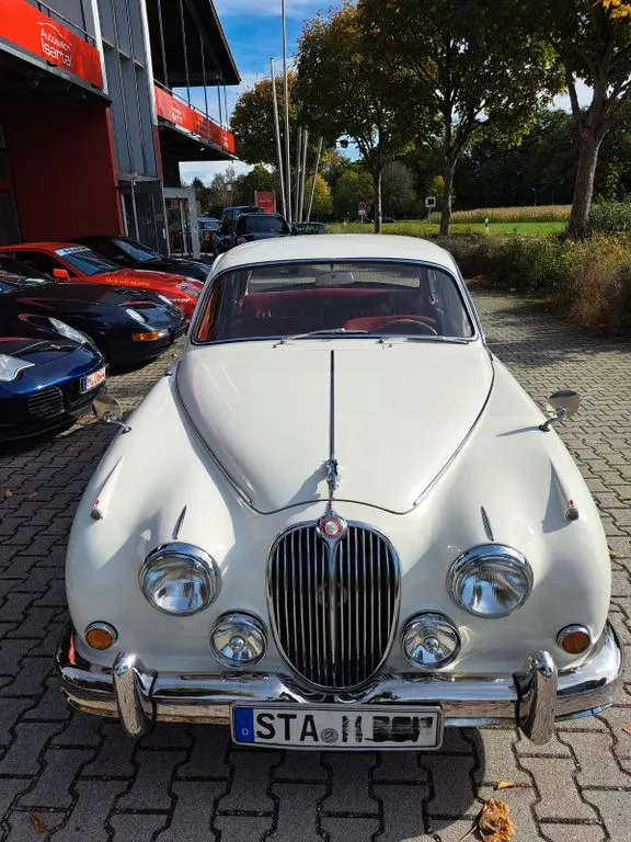 Jaguar MK II