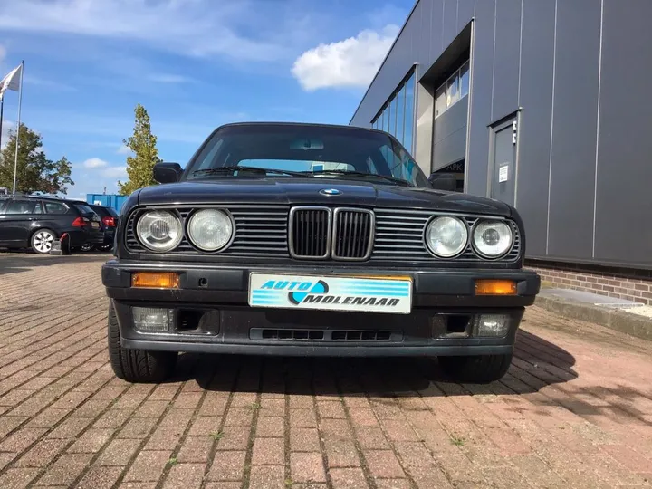 BMW 325