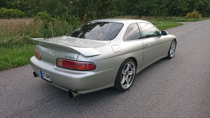 Lexus SC 400