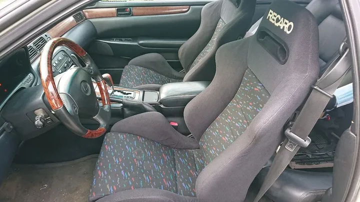 Lexus SC 400