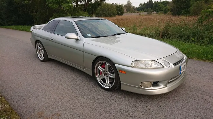 Lexus SC 400